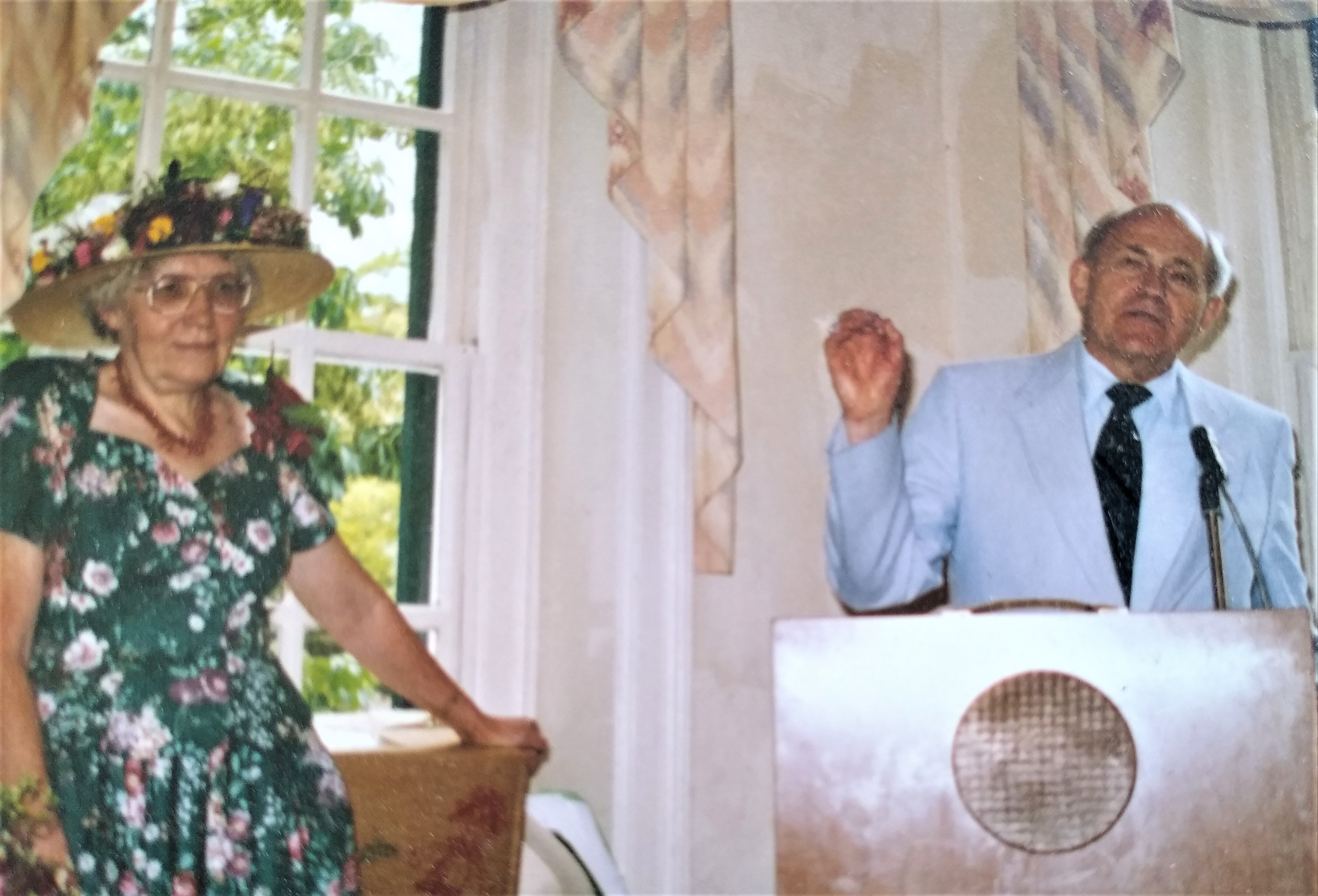 John Toll praises Sibylle Sampson at her retirement party in 1991.