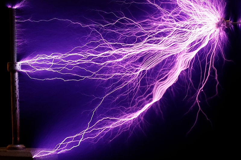 Arcs of electricity generated by a Tesla coil. (Credit: Airarcs/CC BY-SA 3.0)